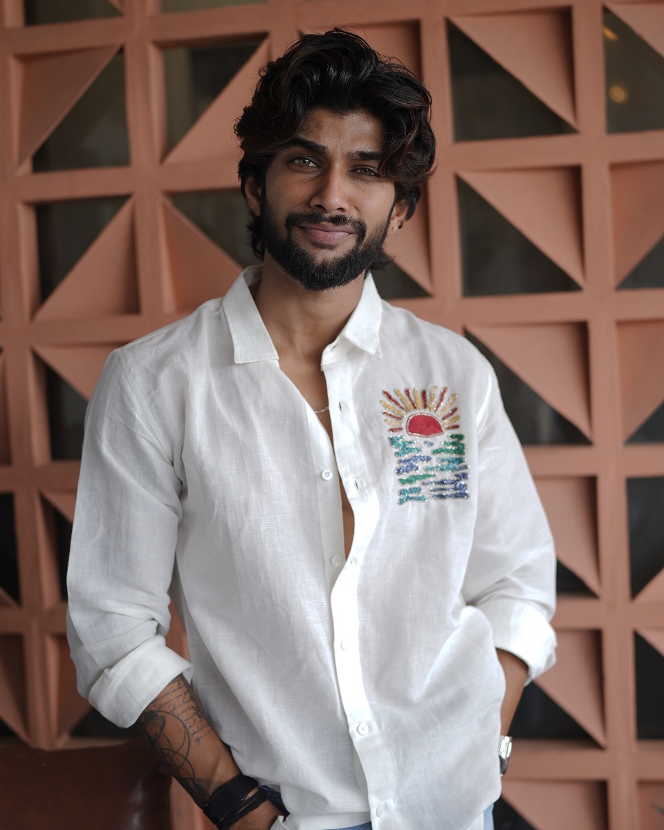 Sunset Waves Shirt — handcrafted Shirt by GRAA